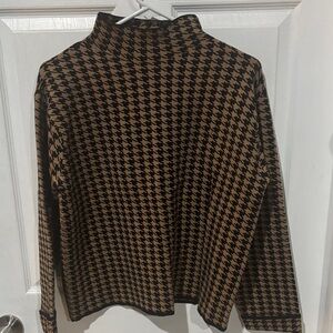 Line and Dot Brown and Black Houndstooth Sweater med